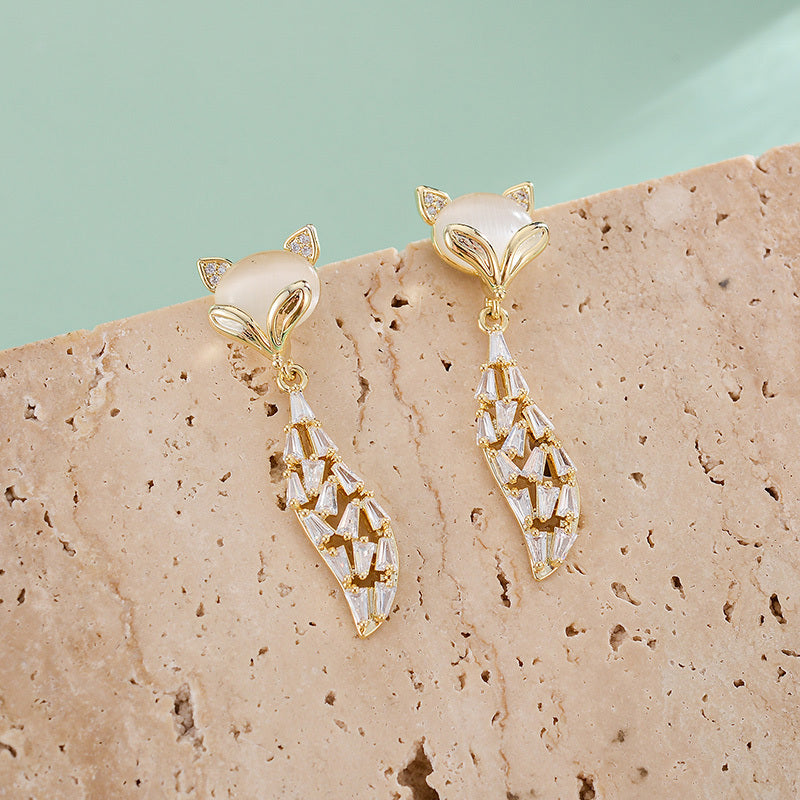 European And American Vintage Classic Metal Earrings